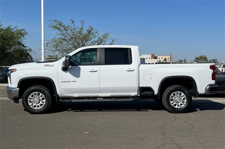 $52700 : Silverado 2500HD LT image 9