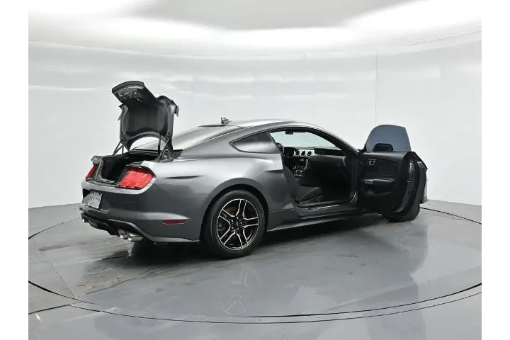 $35000 : Ford Mustang 2022 GT 2dr Fas image 6