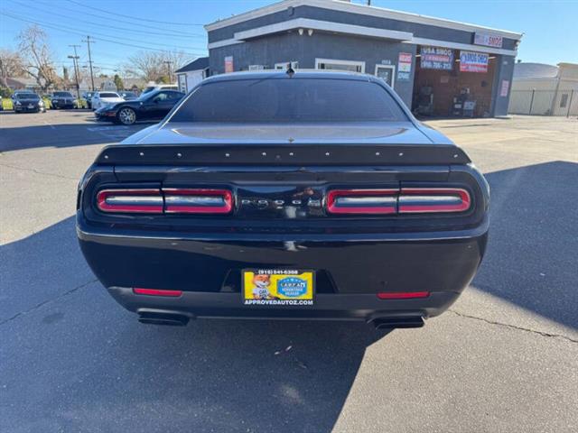 $35998 : 2016 Challenger SRT Hellcat image 7