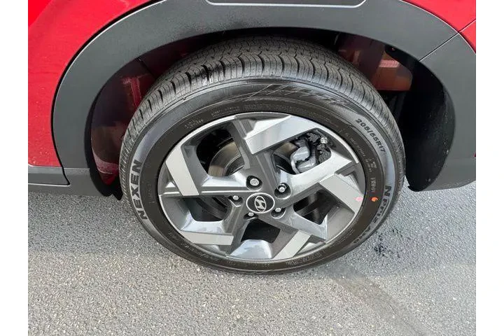 $24157 : Hyundai VENUE 2025 SEL 4dr C image 6