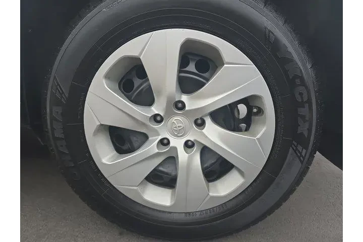 $17995 : Toyota RAV4 2020 AWD LE 4dr image 6