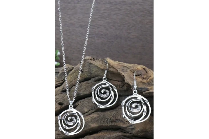 SET ARETES Y COLLAR image 5