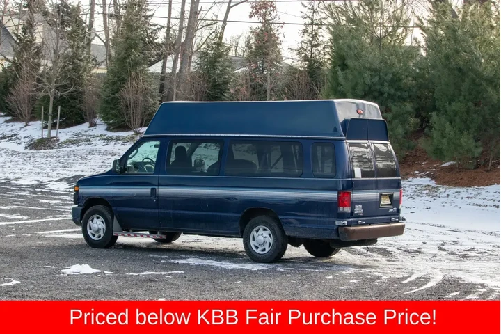 $15595 : Ford E-Series 2013 E-350 SD image 5