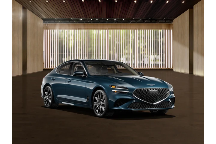 $29447 : Genesis G70 2024 2.5T Standa image 6