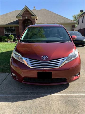 $16500 : 2017 Toyota Sienna Limited image 3