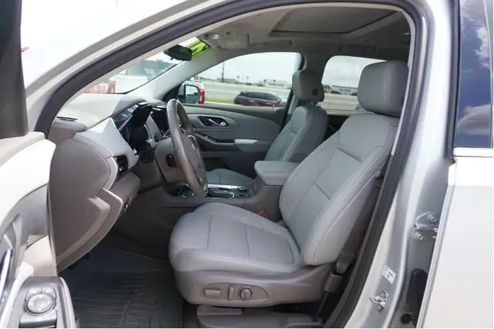 $19988 : Chevrolet Traverse 2020 LT L image 7