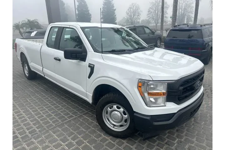 $25995 : Ford F-150 2022 4x2 XL 4dr S image 1