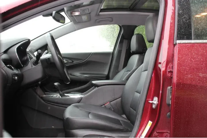 2016 Malibu LT image 6