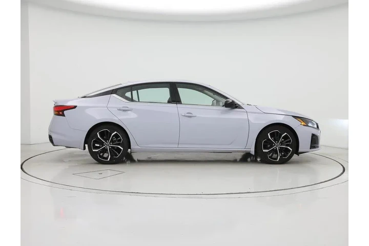 $22998 : Nissan Altima 2023 2.5 SR 4d image 7