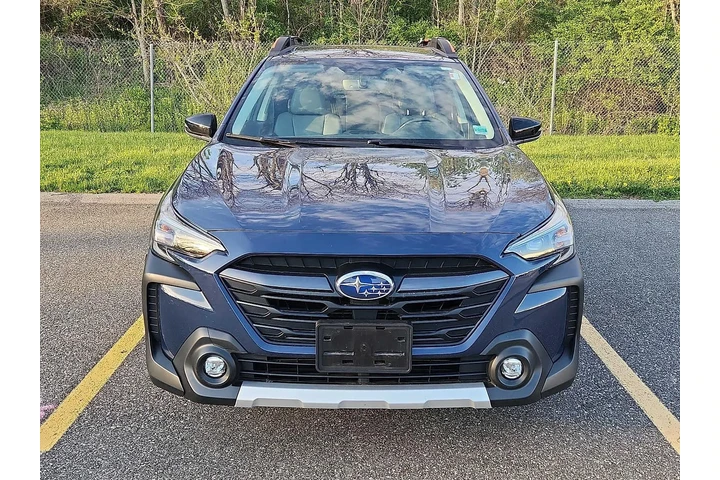 $33995 : Subaru Outback 2024 AWD Limi image 2