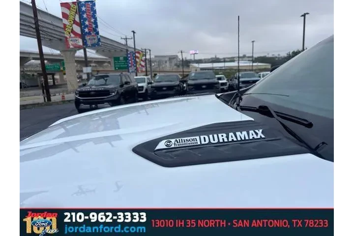 $34346 : Chevrolet Silverado 2500HD 2 image 6