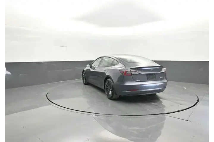 $28923 : Tesla Model 3 2021 AWD Perfo image 4
