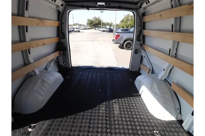 $29533 : GMC Savana 2024 2500 3dr Car image 10