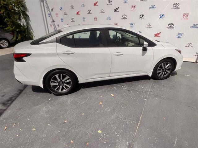 $13995 : Used 2020 Versa SV CVT for sa image 2