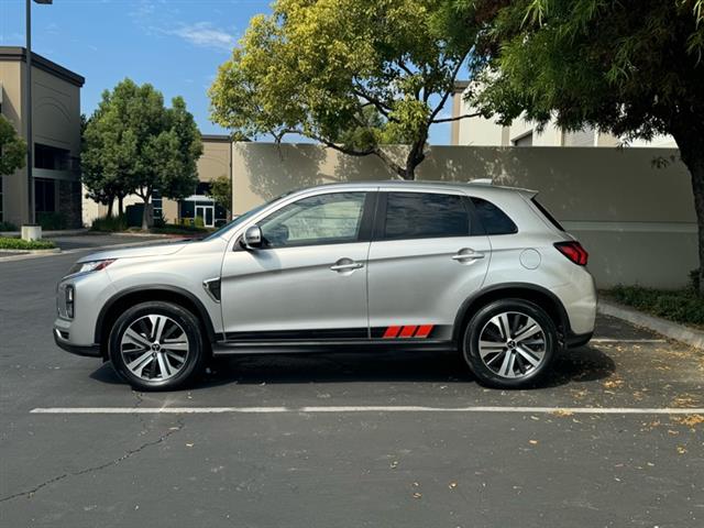 2021 Outlander Sport 2.0 SE C image 6