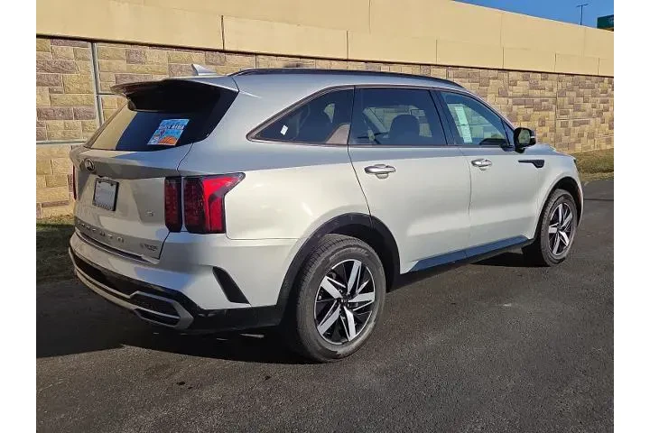 $22358 : Kia Sorento 2021 S 4dr SUV image 7