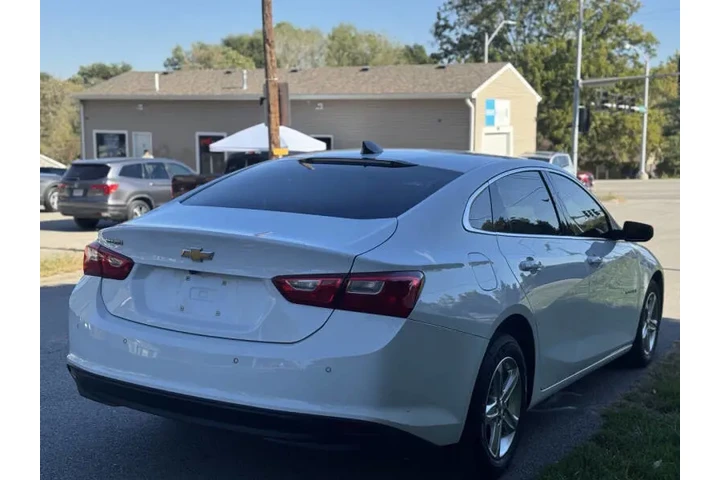 $13999 : 2022 Malibu LS Fleet image 6