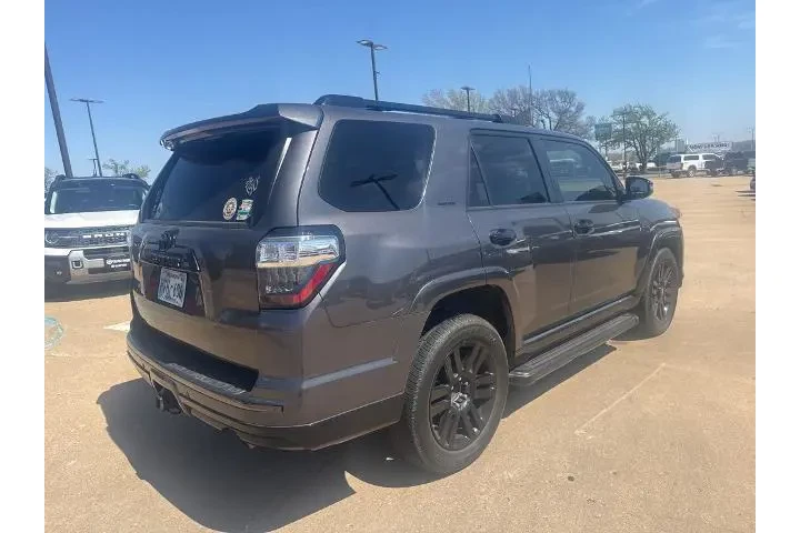 $36995 : Toyota 4Runner 2021 AWD Nigh image 2