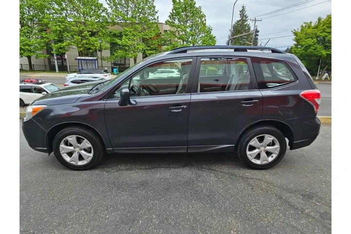 $8999 : 2015 Forester 2.5i image 3