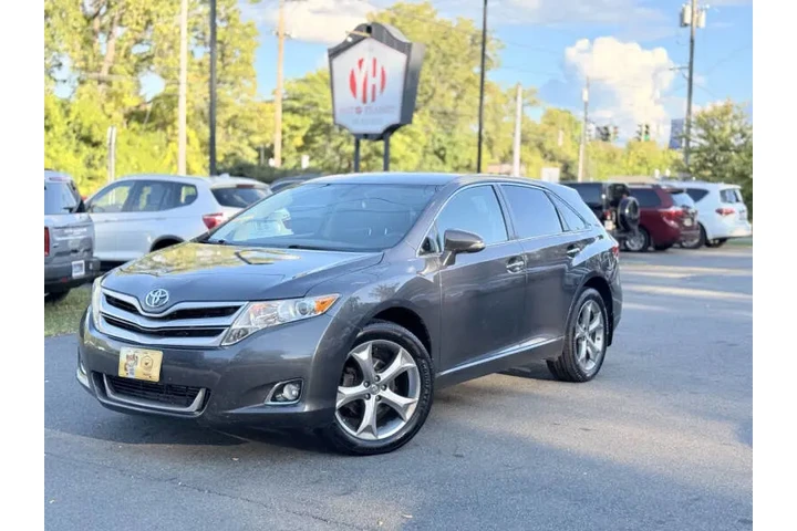 $11500 : 2015 Venza XLE image 2