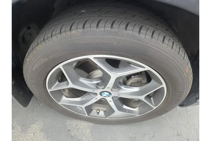 $12950 : BMW X1 2017 sDrive28i 4dr SU image 6