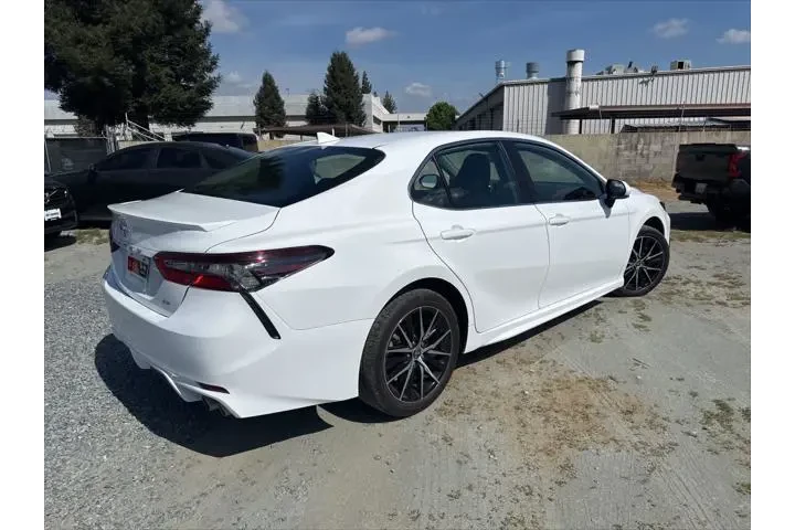 $25999 : Toyota Camry 2023 SE 4dr Sed image 5
