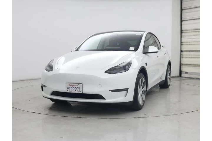 $29998 : Tesla Model Y 2023 AWD Long image 4