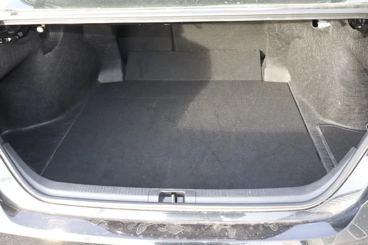 $27488 : 2025 Camry SE image 9