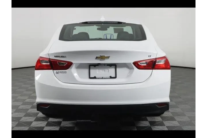 $18575 : Chevrolet Malibu 2023 LT 4dr image 6