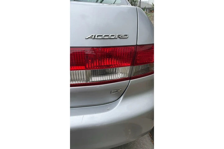 $3900 : Vendo honda accord 2003 image 4