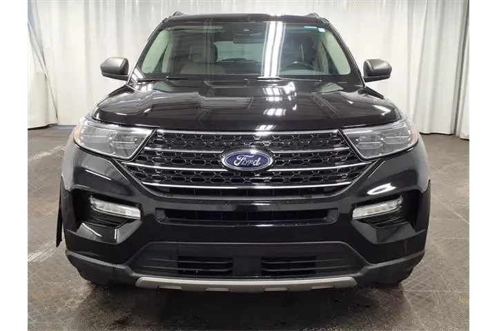 $33988 : Ford Explorer 2023 AWD XLT 4 image 2