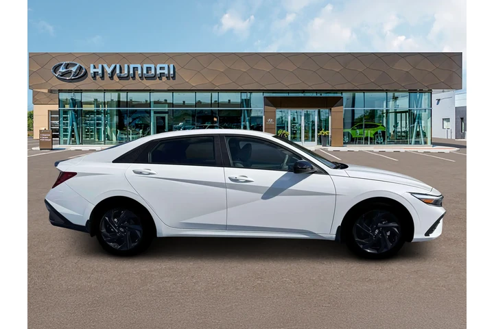 $23990 : Hyundai ELANTRA 2026 SEL Spo image 9