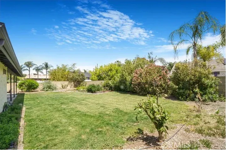 $2600 : HUNTINGTON PARK RENTO CASA image 4