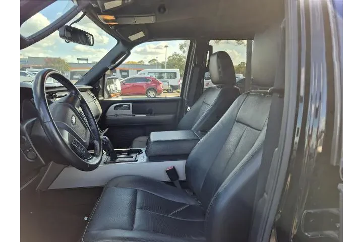 $21591 : Ford Expedition 2017 4x2 XLT image 5