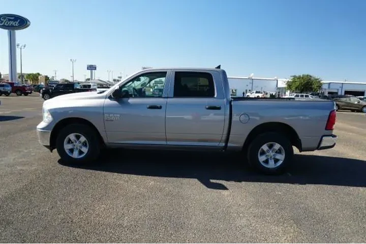 $28995 : Ram 1500 Classic 2023 4x4 SL image 9