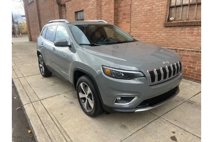 $22000 : 2020 Cherokee Limited image 3