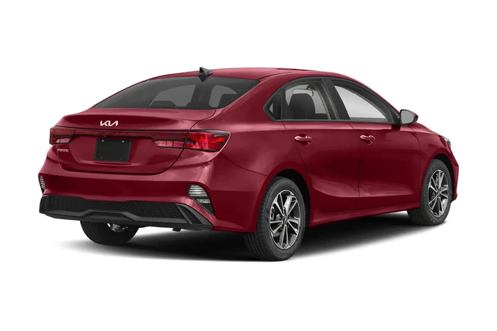 $17500 : 2022 Forte LXS image 2