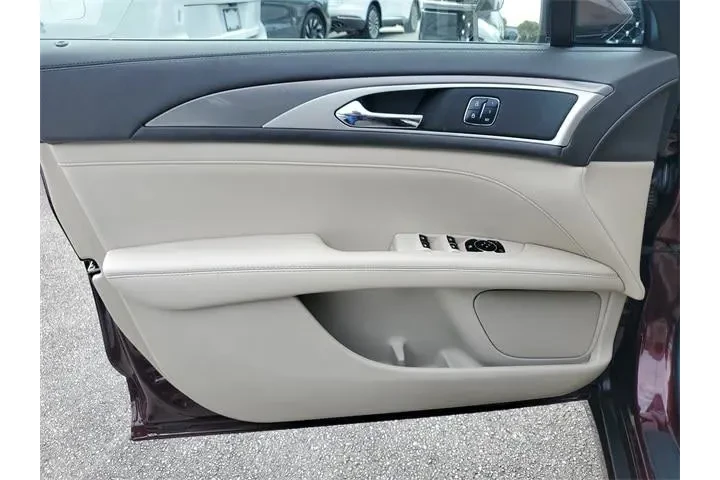 $12490 : Lincoln MKZ 2018 Premiere 4d image 10