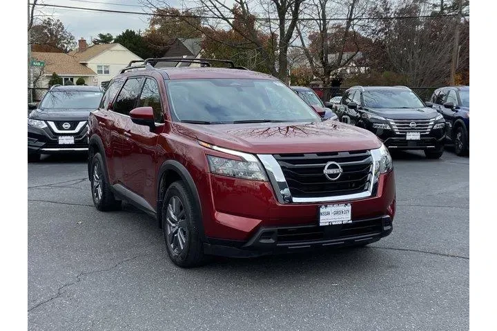 Nissan Pathfinder 2024 AWD S image 1
