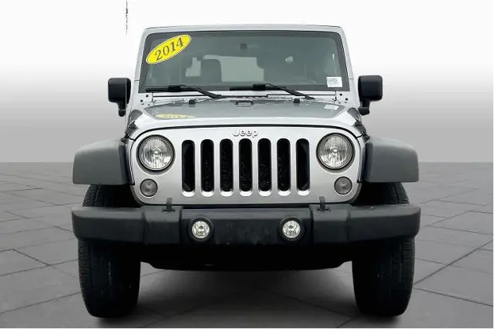 $12888 : Jeep Wrangler 2014 4x4 Sport image 3