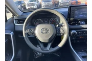 $10000 : Toyota RAV4 LE FWD 2019 thumbnail