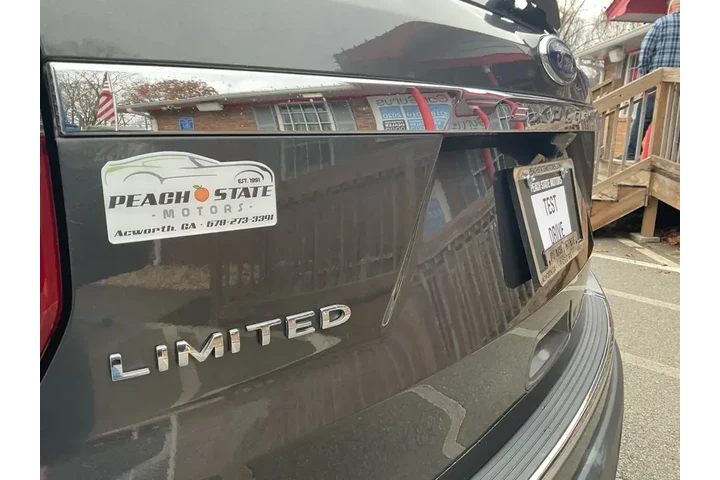 $17485 : Ford Explorer 2018 Limited 4 image 9