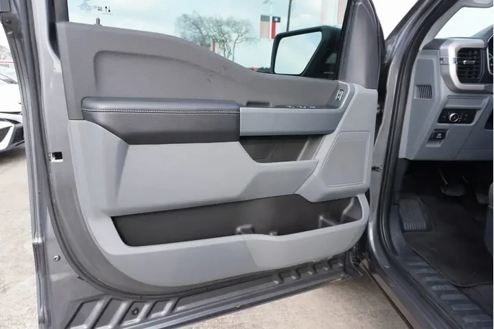 $39988 : Ford F-150 2023 4x4 XLT 4dr image 8