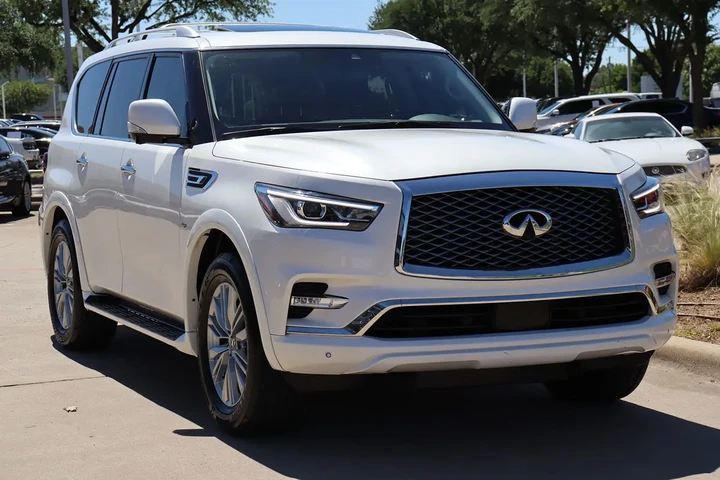 $28567 : 2020 QX80 LUXE image 3