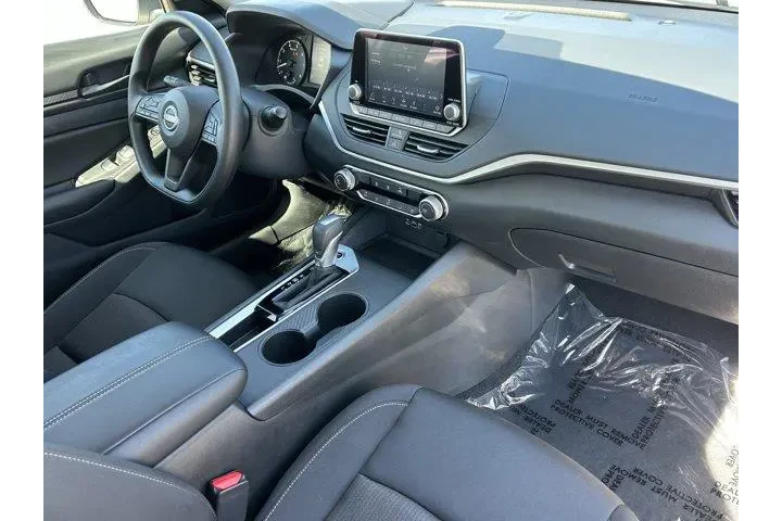 $22720 : Nissan Altima 2025 2.5 S 4dr image 8