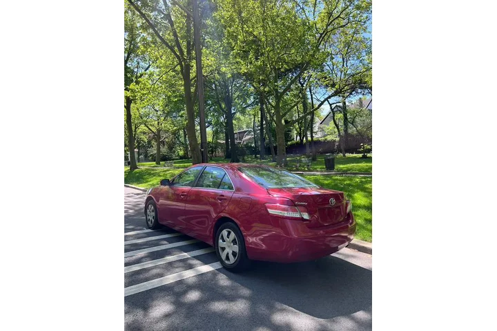 $7495 : Used 2010 Camry 4dr Sdn I4 Au image 8