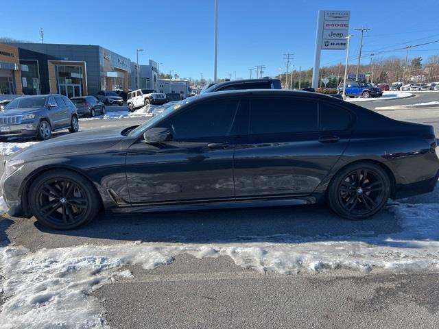 $38690 : PRE-OWNED 2019 7 SERIES 750I image 2