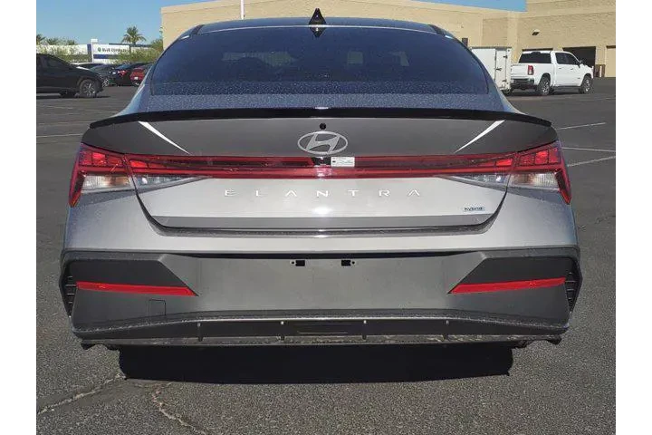 $27700 : Hyundai ELANTRA Hybrid 2025 image 4