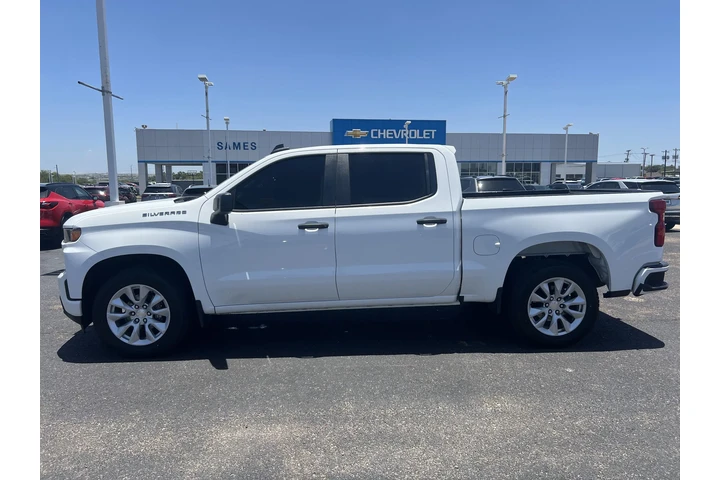$27668 : 2020 Silverado 1500 Custom image 2