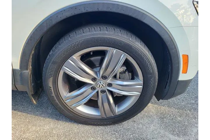 $14879 : Volkswagen Tiguan 2018 2.0T image 7